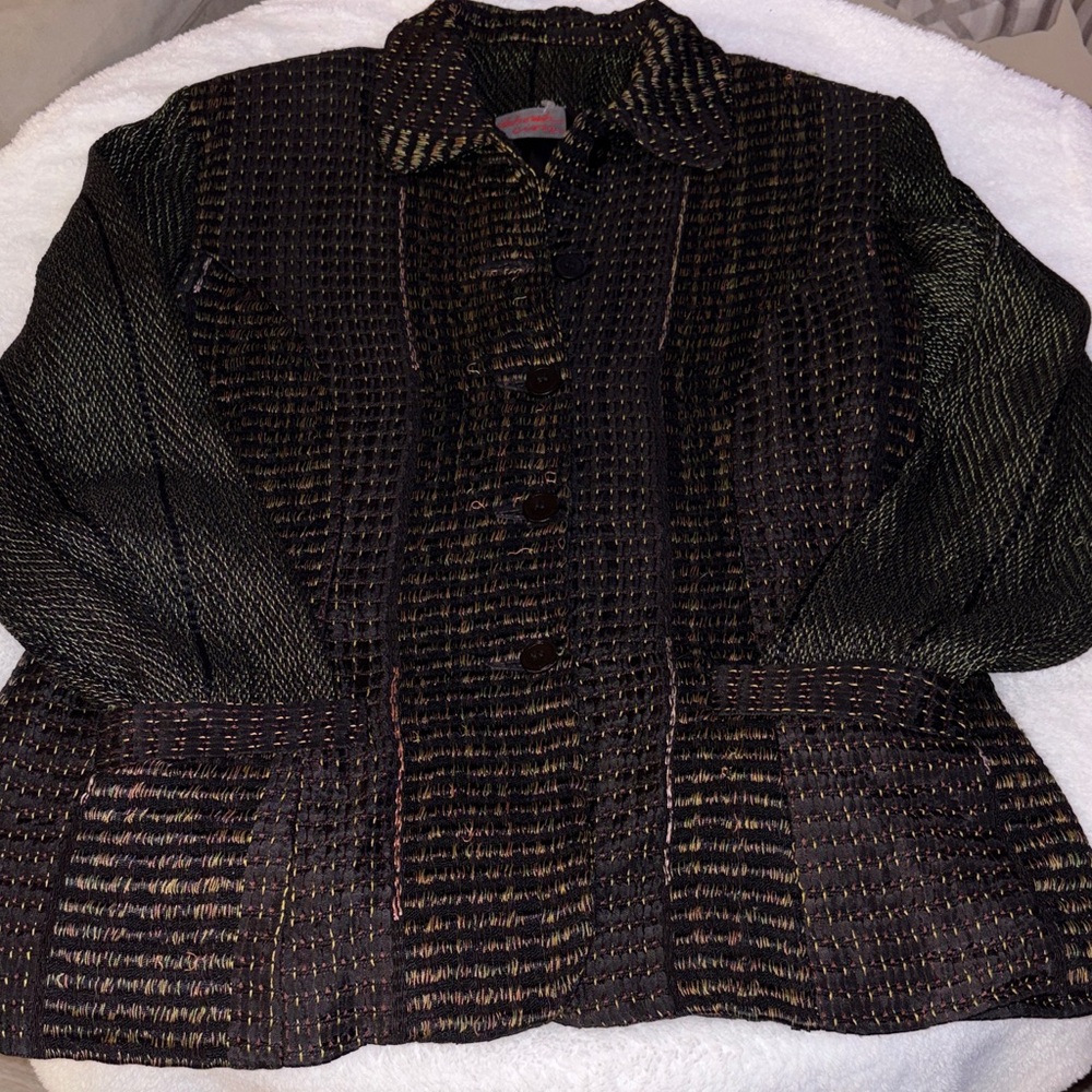 Chic Textured Deborah Cross Jacket in Black and Brown